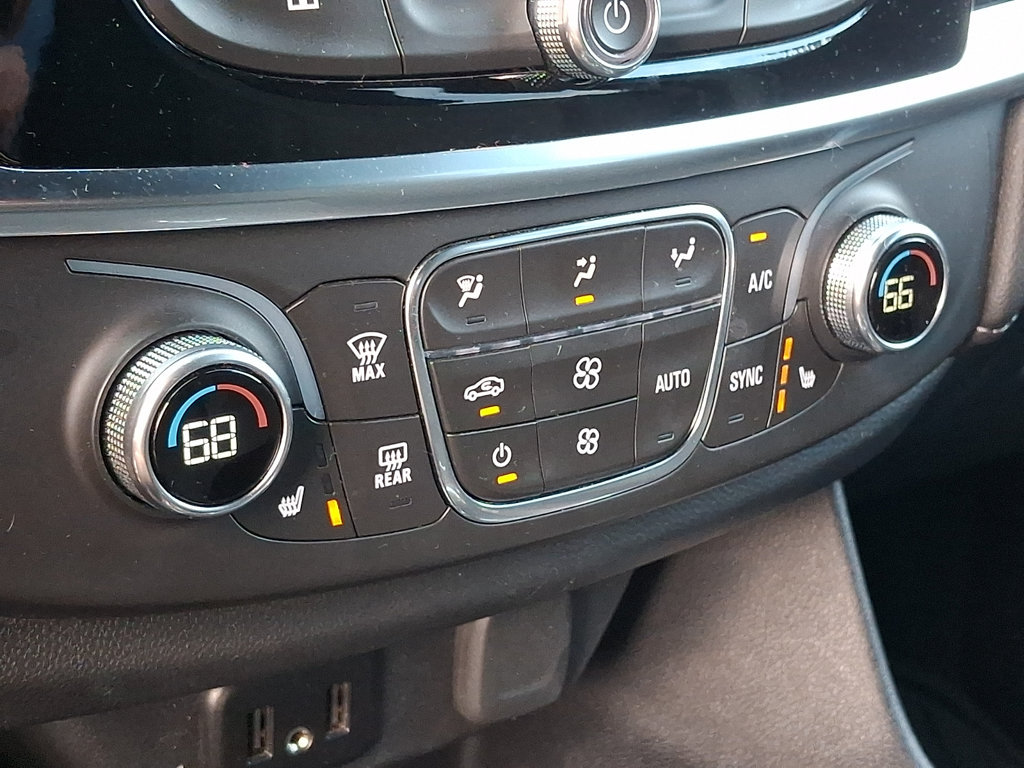 Certified 2024 Chevrolet Traverse LT FWD image 14