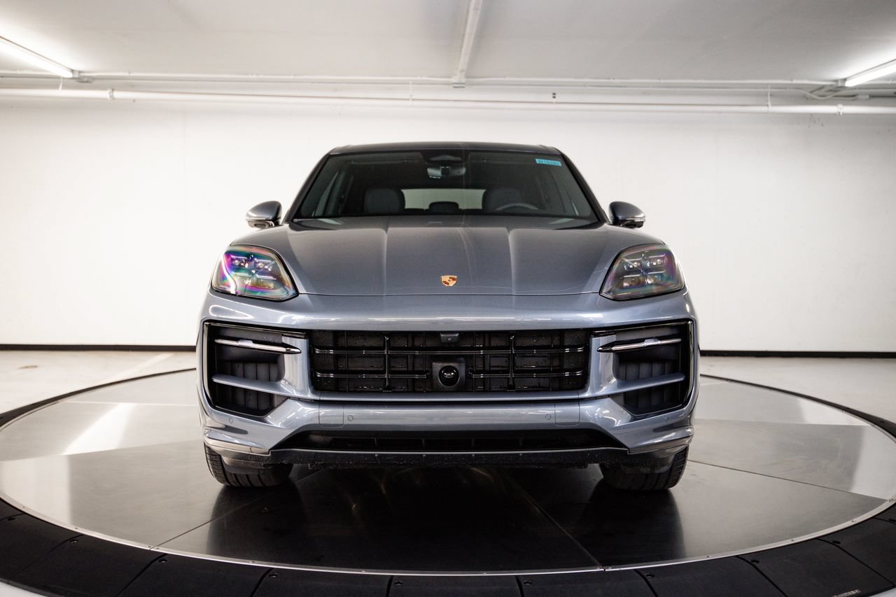 New 2026 Porsche Cayenne GTS AWD/4WD image 10