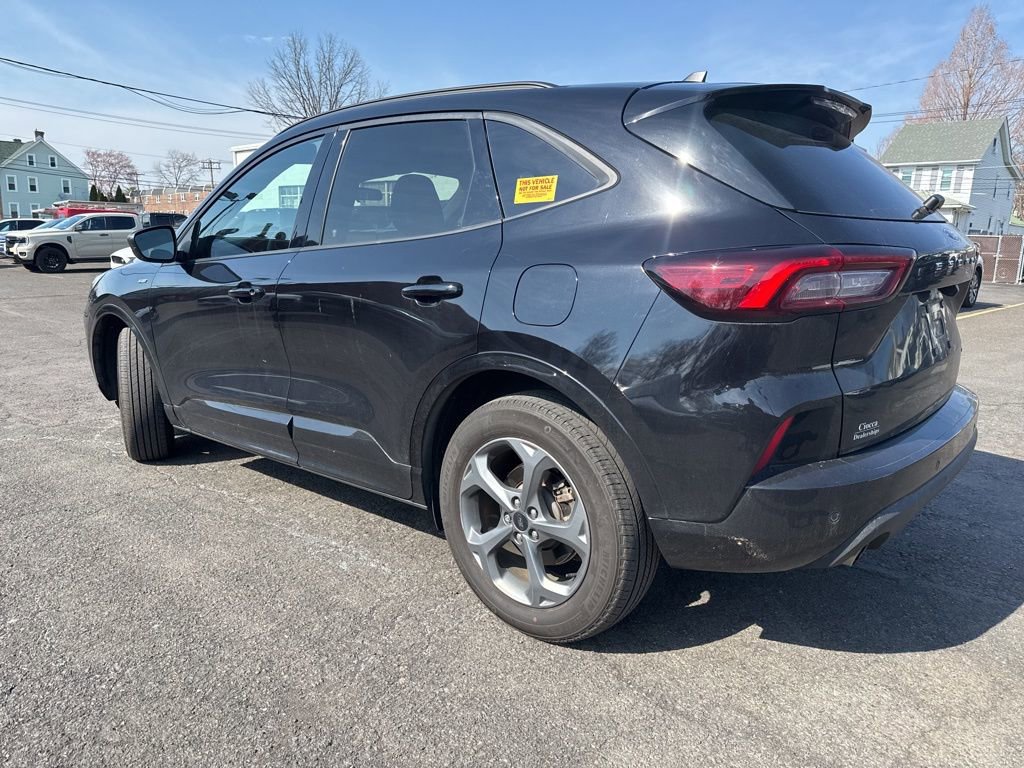 Used 2023 Ford Escape ST-Line w/ Tech Pack #1 image 5