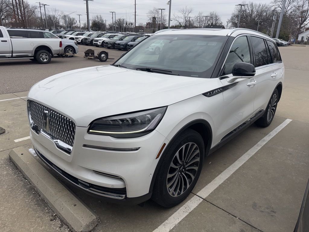 Used 2023 Lincoln Aviator Reserve w/ Equipment Group 201A image 6