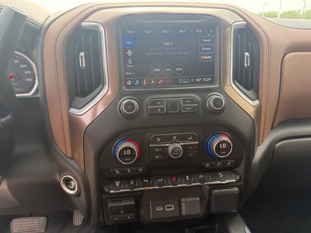 Used 2021 Chevrolet Silverado 3500 High Country w/ Z71 Off-Road Package AWD/4WD image 24