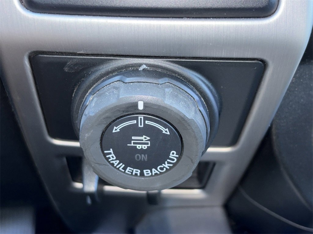 Used 2020 Ford F150 Platinum w/ Equipment Group 701A Luxury image 10