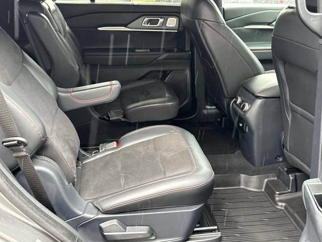 Certified 2025 Ford Explorer ST AWD/4WD image 11
