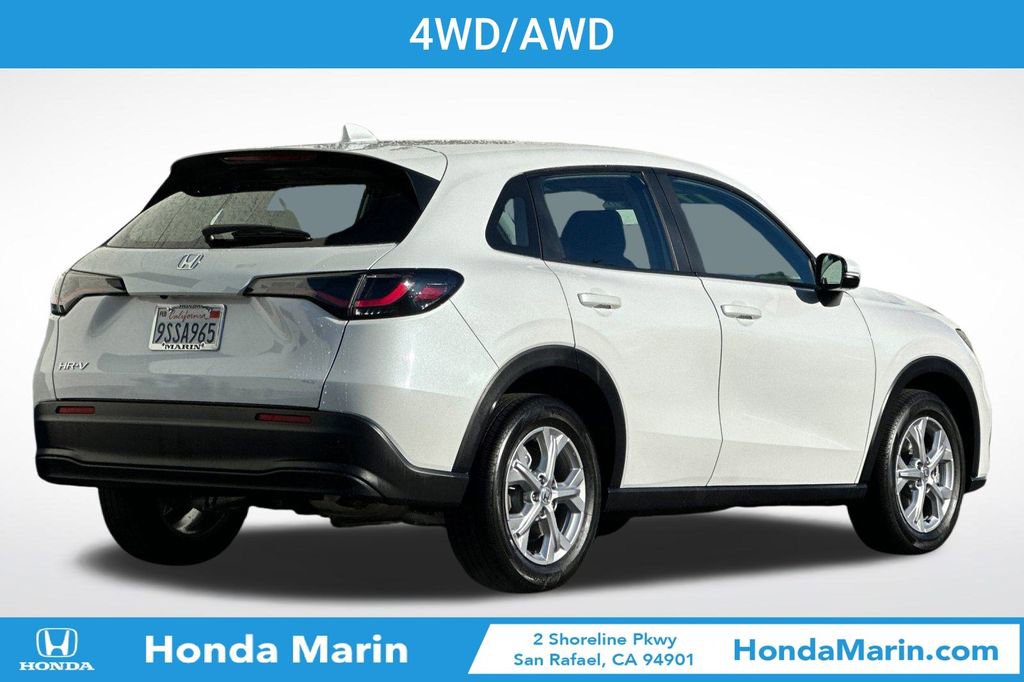 Certified 2025 Honda HR-V LX image 6