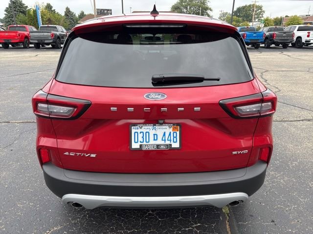 Used 2025 Ford Escape Active w/ Cold Weather Package image 4