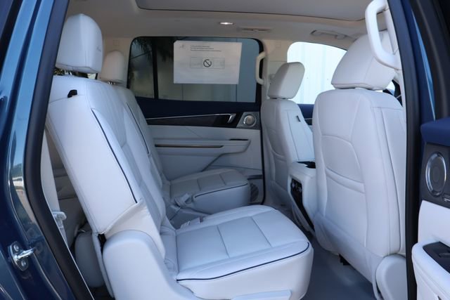 New 2026 Buick Enclave Avenir w/ Super Cruise Package FWD image 21