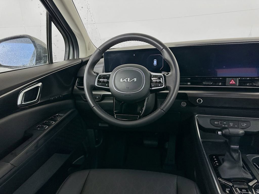 Used 2026 Kia Carnival SX w/ SX Dark Edition Package image 30