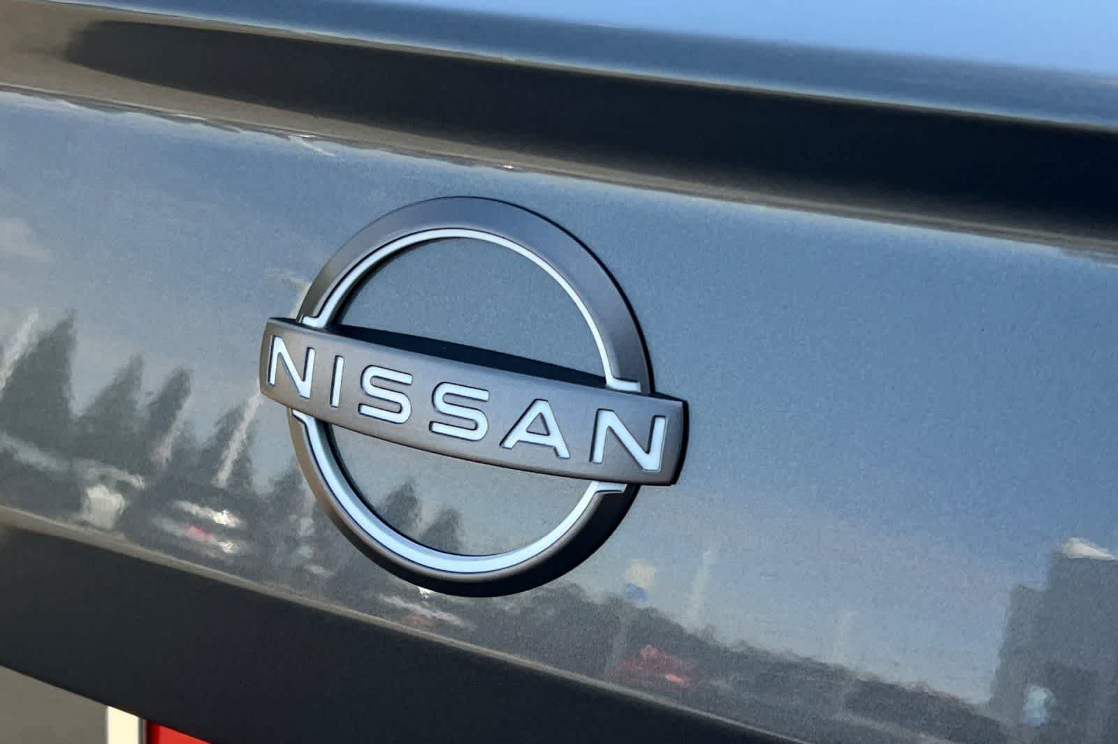 Used 2025 Nissan Altima 2.5 SV FWD image 16