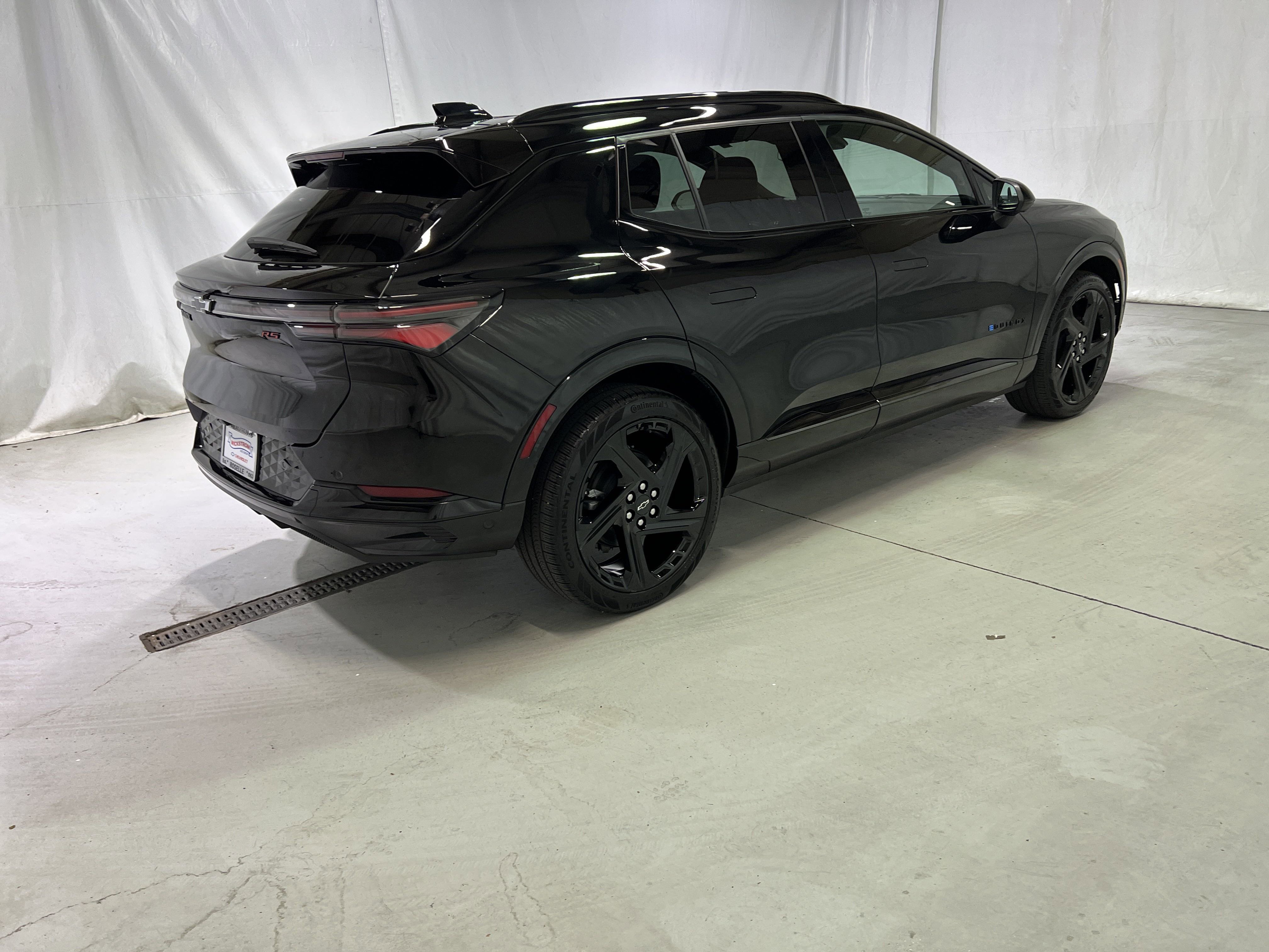 Certified 2024 Chevrolet Equinox EV RS image 11