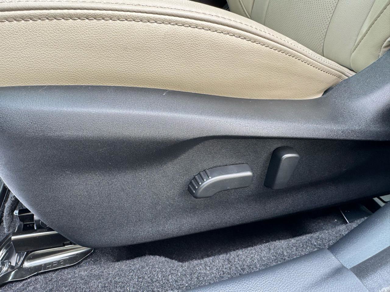 Used 2017 Subaru Impreza 2.0i Limited AWD/4WD image 24