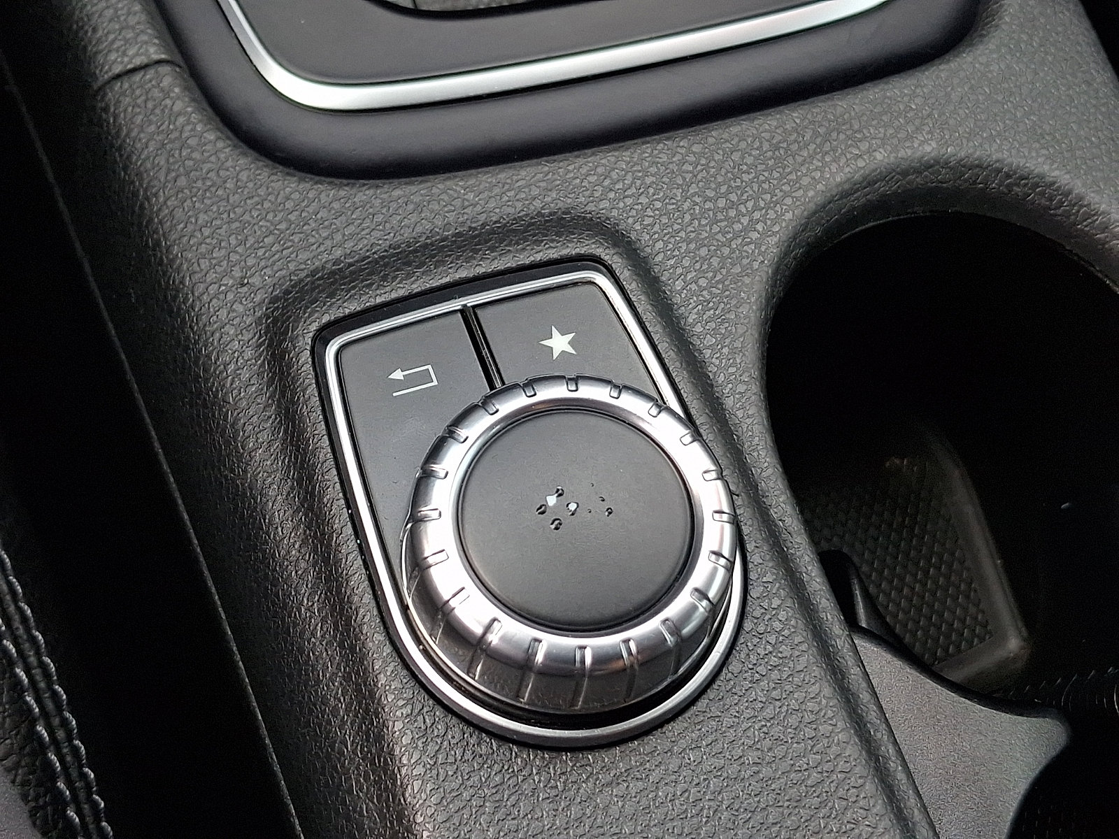 Used 2016 Mercedes-Benz CLA 250 image 26