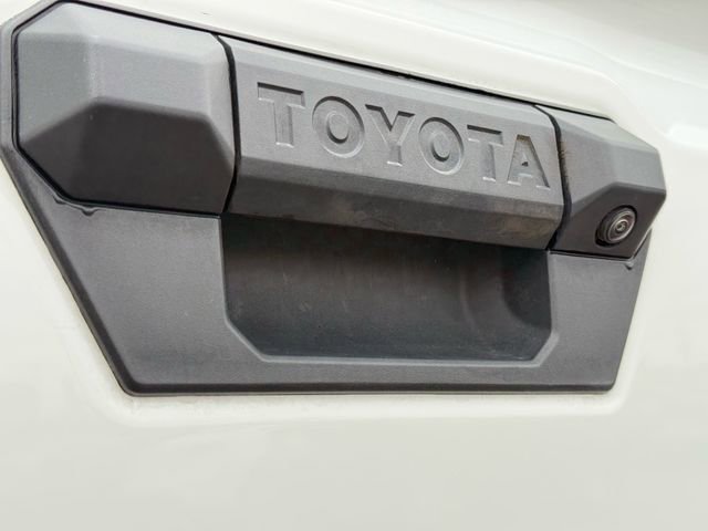 Certified 2025 Toyota Tacoma TRD Off-Road image 36