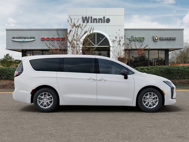 New 2027 Chrysler Pacifica Select FWD image 21