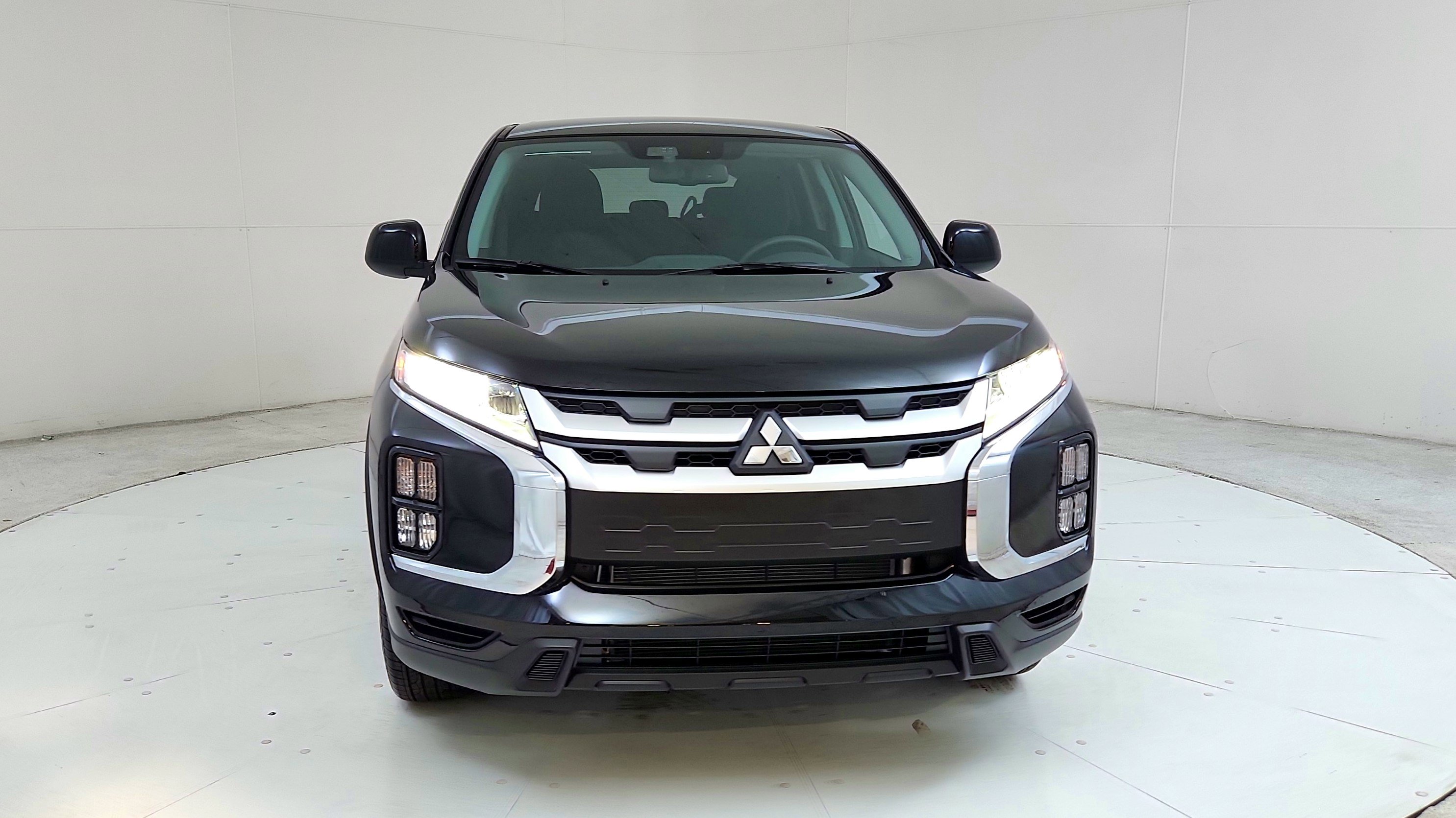 Used 2024 Mitsubishi Outlander Sport ES AWD/4WD image 2