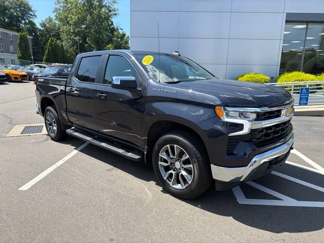 Used 2024 Chevrolet Silverado 1500 LT AWD/4WD image 9