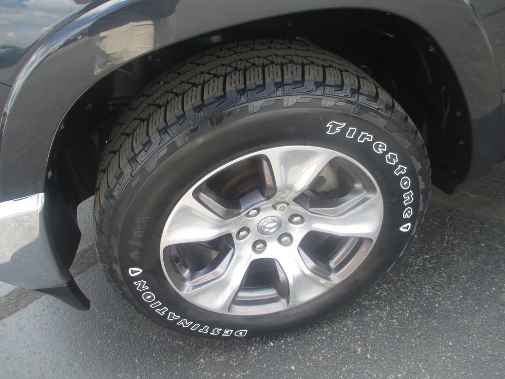 Used 2021 RAM 1500 Laramie AWD/4WD image 15