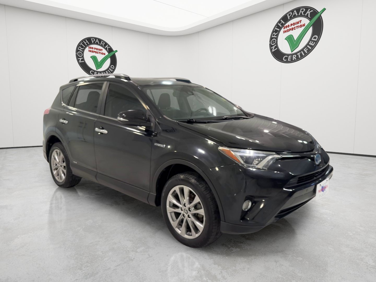 Used 2018 Toyota RAV4 Limited AWD/4WD image 7
