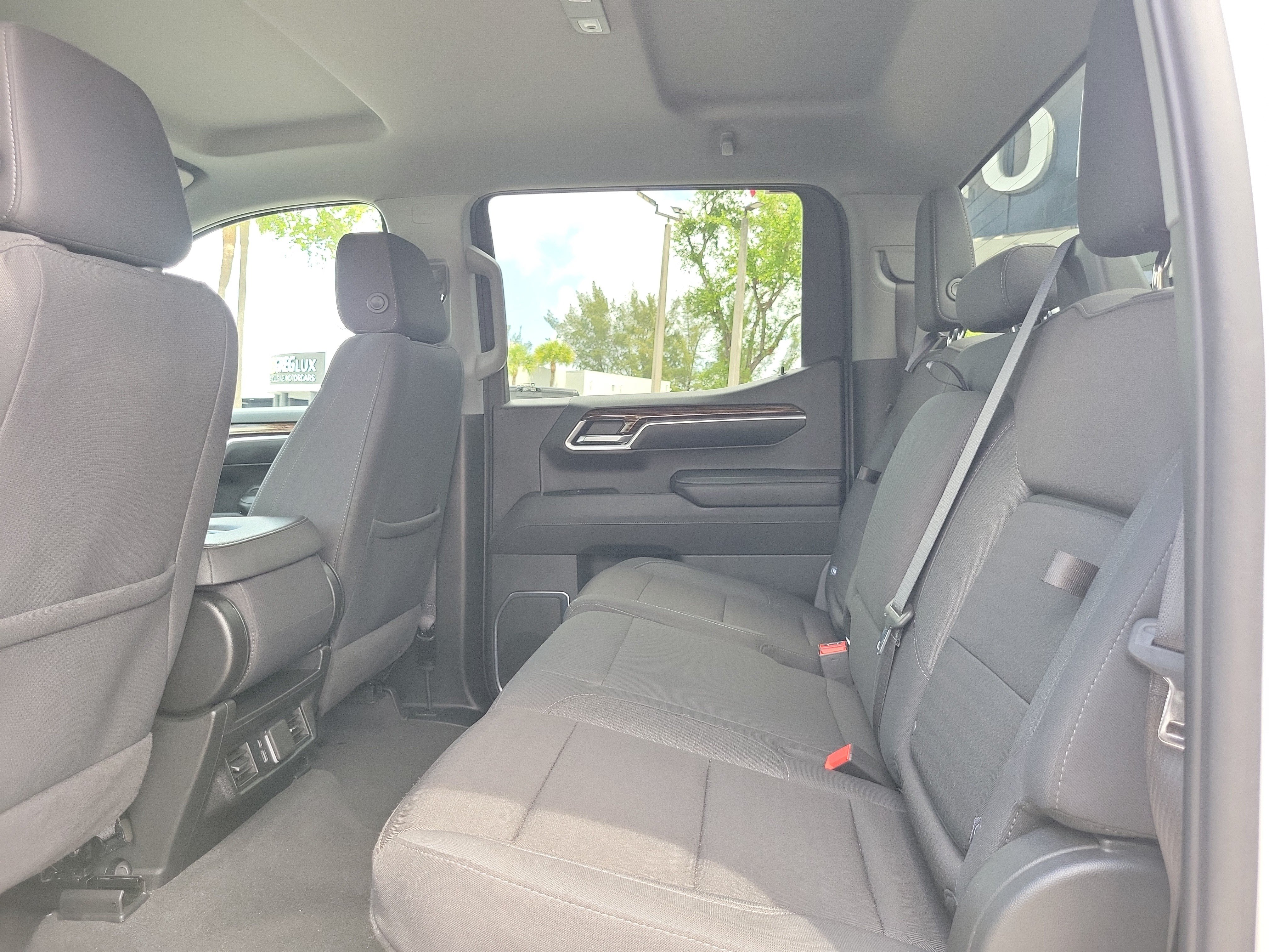 Used 2024 GMC Sierra 1500 Elevation AWD/4WD image 14