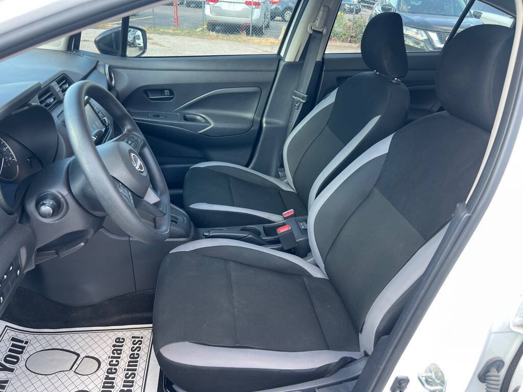 Used 2025 Nissan Versa S w/ Trunk Package FWD image 13