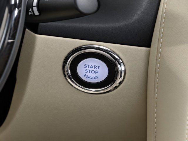 Used 2024 INFINITI QX80 Sensory AWD/4WD image 12