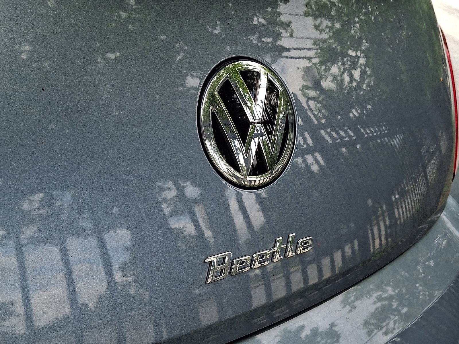 Used 2019 Volkswagen Beetle 2.0T Final Edition SEL FWD image 5