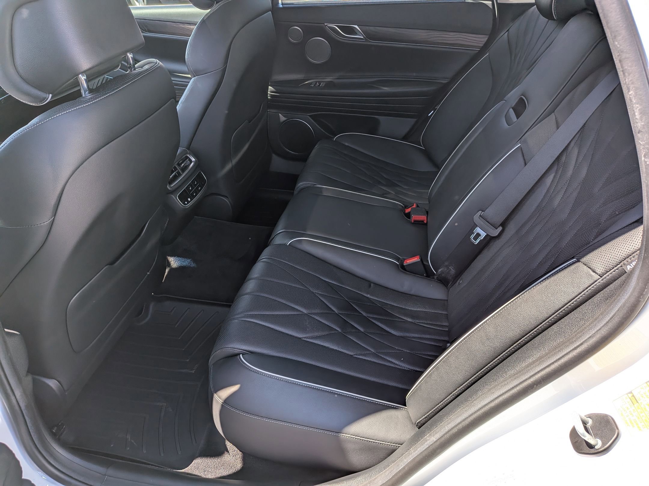 Used 2021 Genesis G80 3.5T RWD image 28