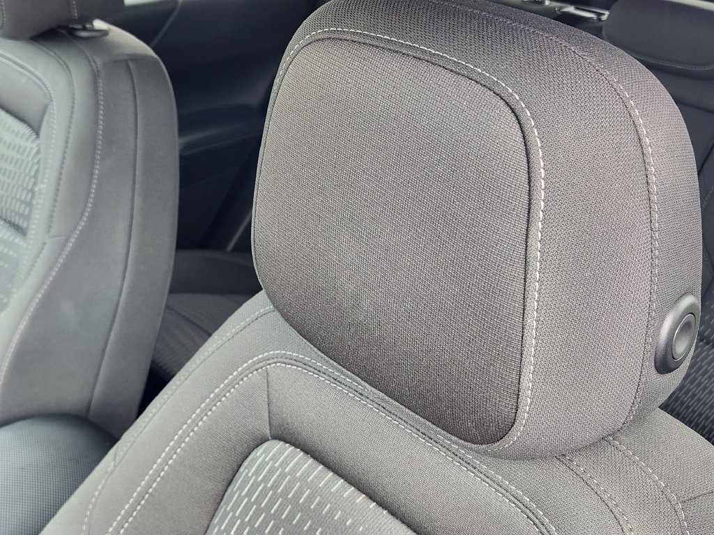 Used 2026 Chevrolet Equinox LT AWD/4WD image 15