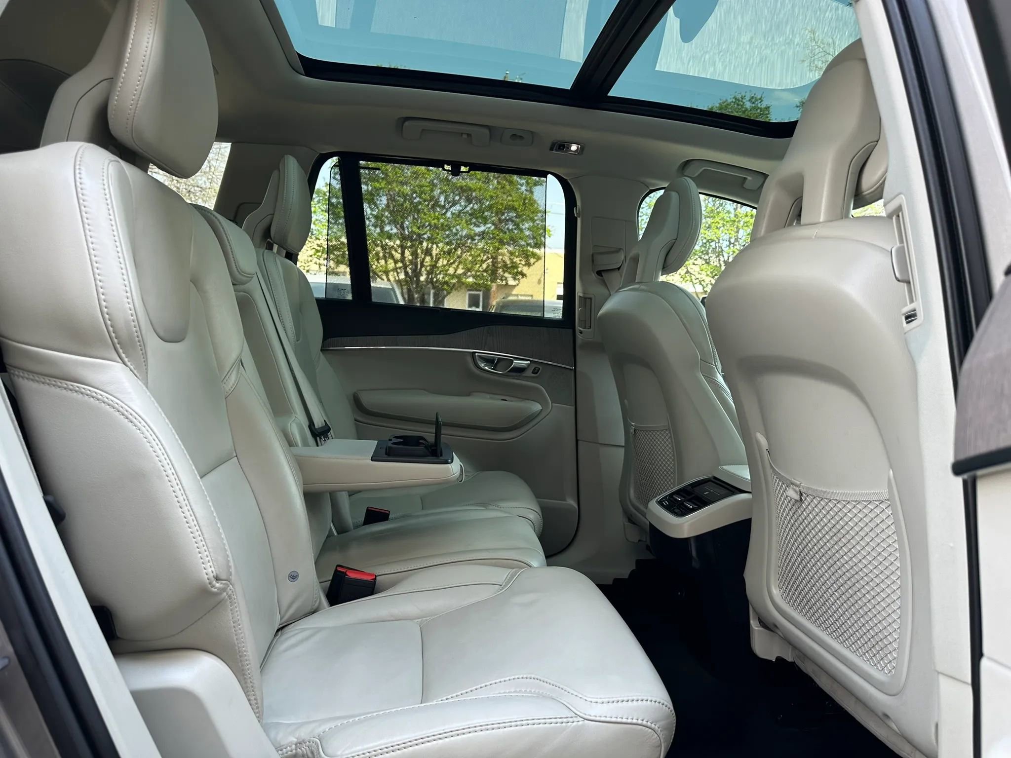 Used 2022 Volvo XC90 T6 Inscription w/ Advanced Package AWD/4WD image 31