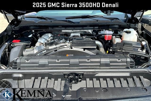 Used 2025 GMC Sierra 3500 Denali w/ Denali Reserve Package AWD/4WD image 38