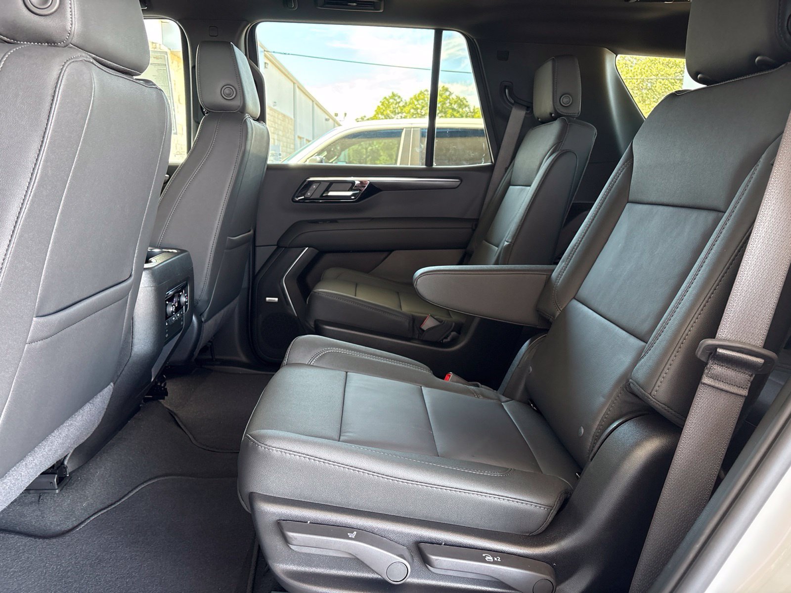 New 2027 Chevrolet Tahoe LT w/ Comfort Package RWD image 17