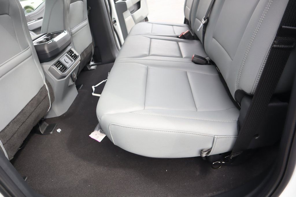 Used 2025 Ford F150 Lightning Flash image 13