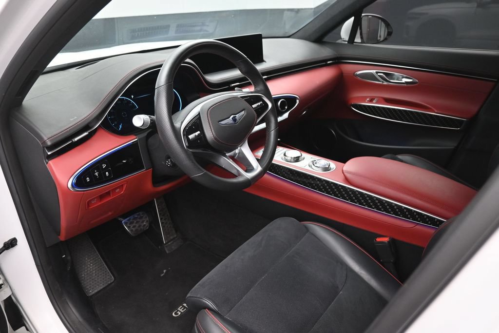 Used 2022 Genesis GV70 3.5T Sport w/ Sport Prestige Package AWD/4WD image 31