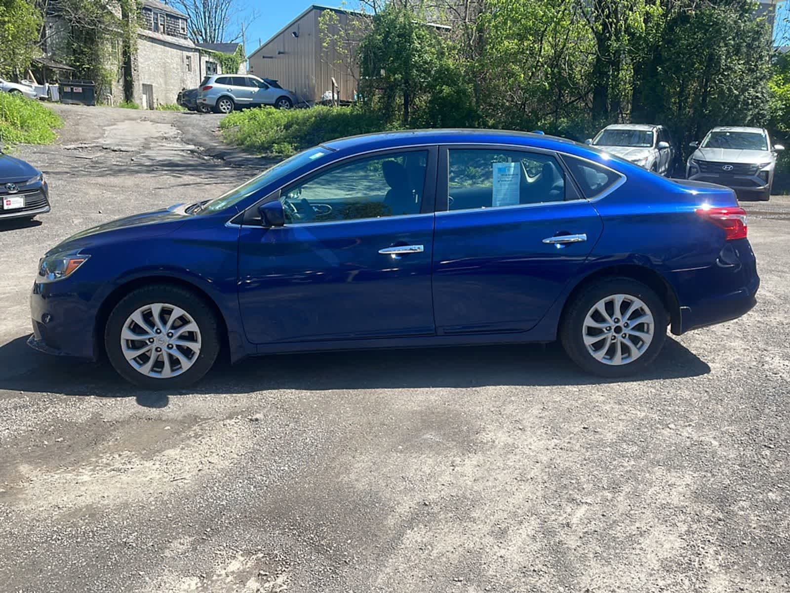 Used 2019 Nissan Sentra SV w/ Electronics Package FWD image 4