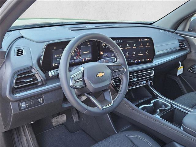 New 2026 Chevrolet Traverse LT image 3