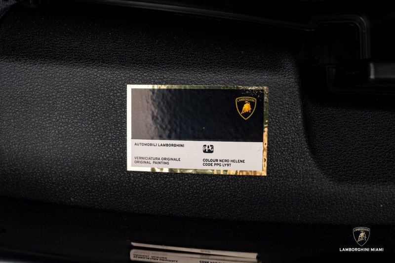 Used 2019 Lamborghini Urus image 5