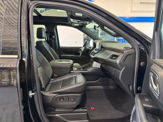 Used 2022 Chevrolet Tahoe Premier AWD/4WD image 15