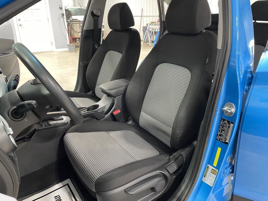 Used 2020 Hyundai Kona SE image 10
