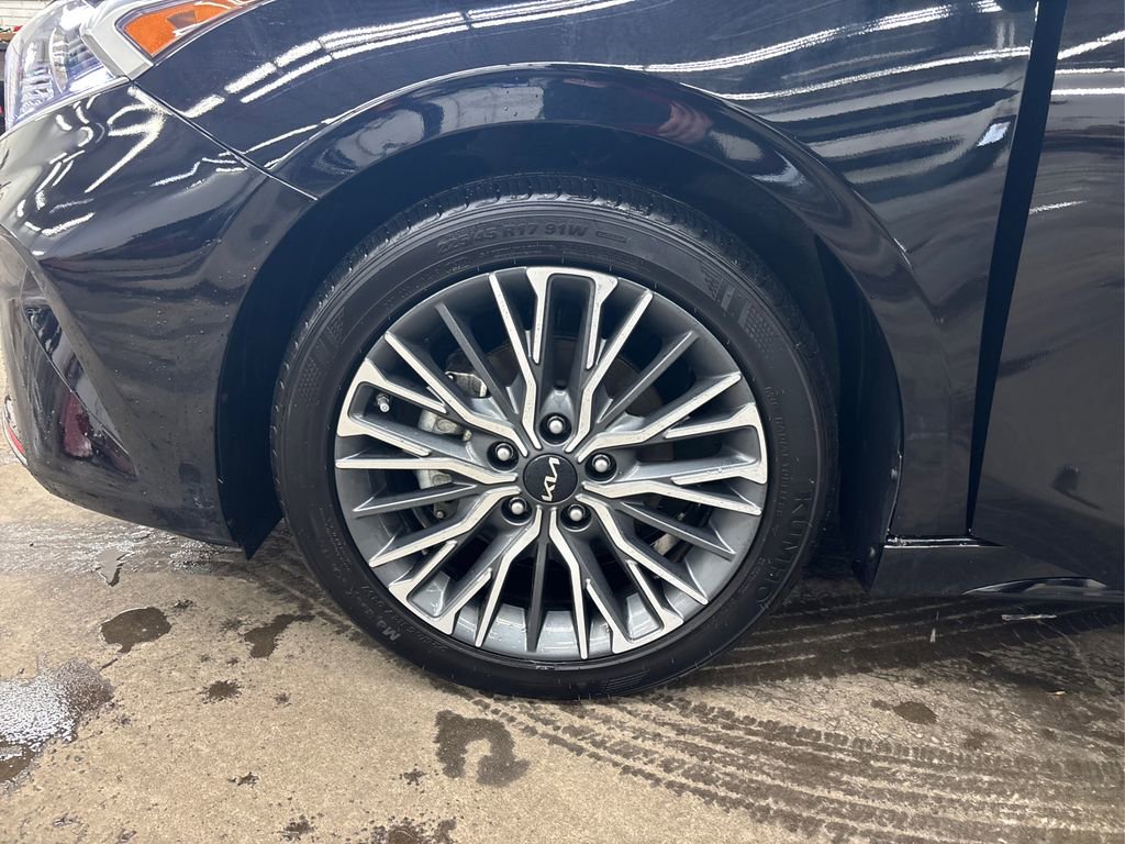 Certified 2024 Kia Forte GT-Line w/ GT-Line Premium Package FWD image 12
