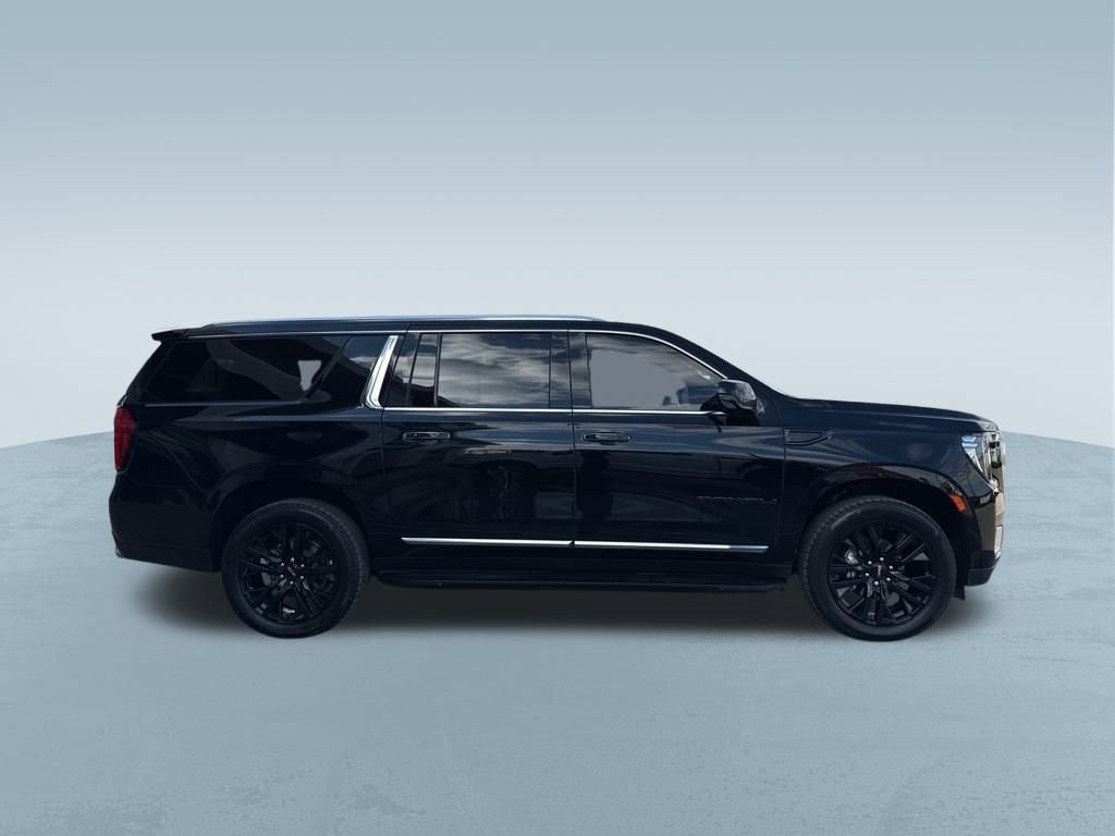 Used 2024 GMC Yukon XL Denali image 9