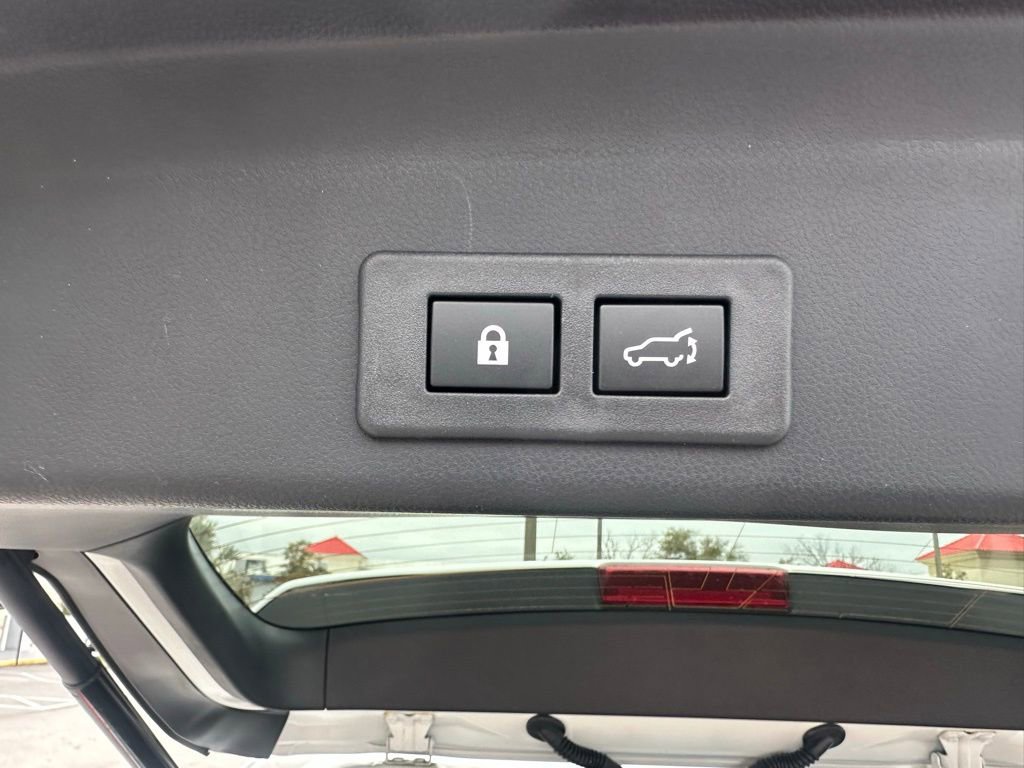 Used 2025 Subaru Ascent Premium AWD/4WD image 8