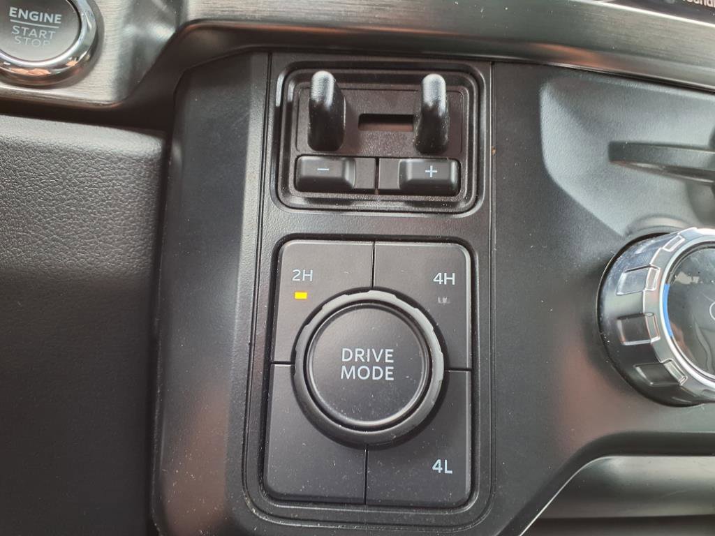 Used 2024 Ford F250 Lariat w/ Chrome Package image 8