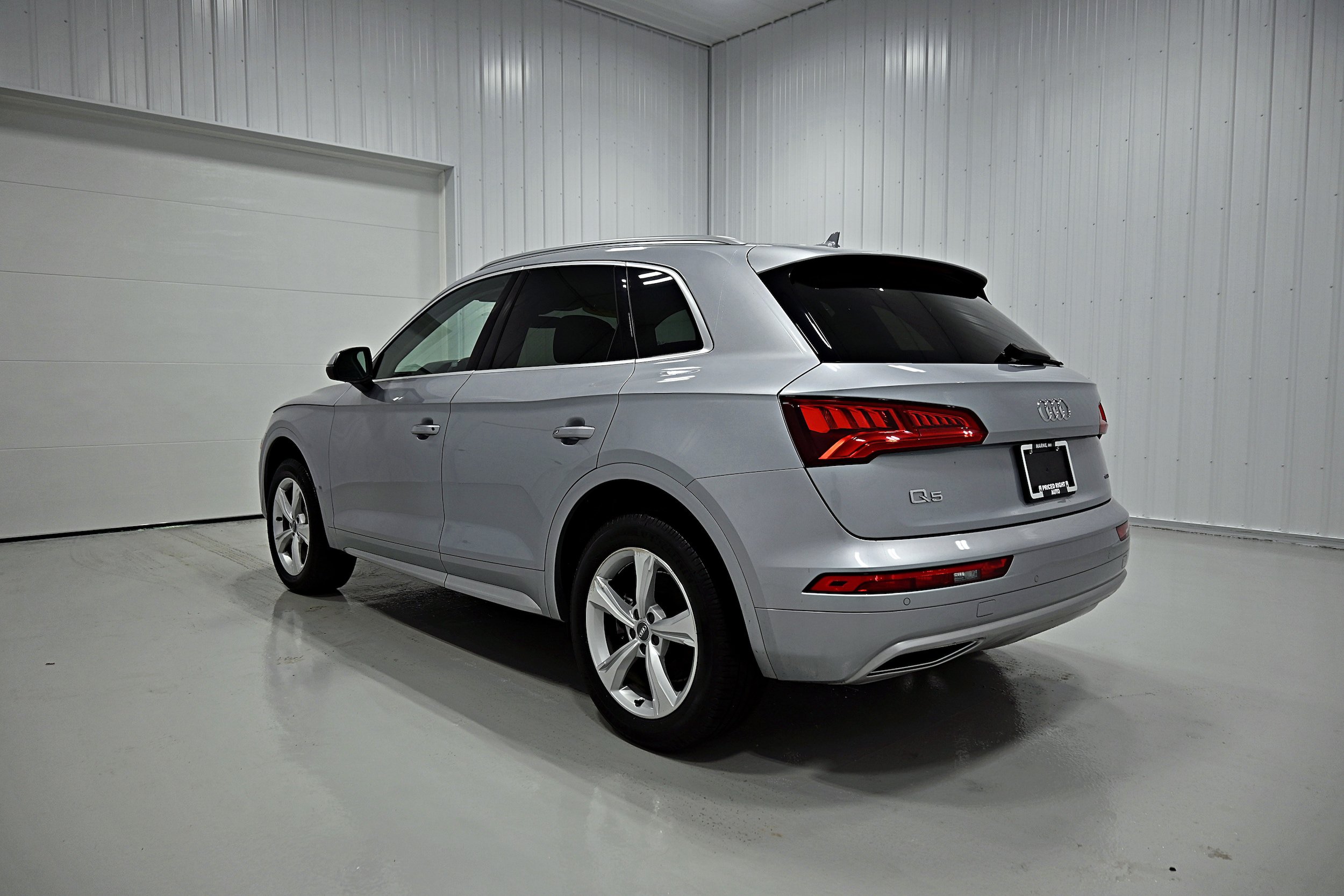 Used 2020 Audi Q5 2.0T Premium Plus w/ Premium Plus Package AWD/4WD image 32