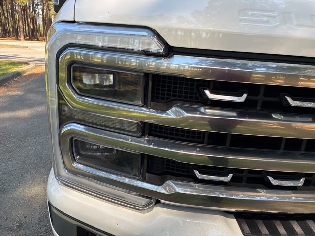 Used 2024 Ford F250 Platinum w/ FX4 Off-Road Package image 9