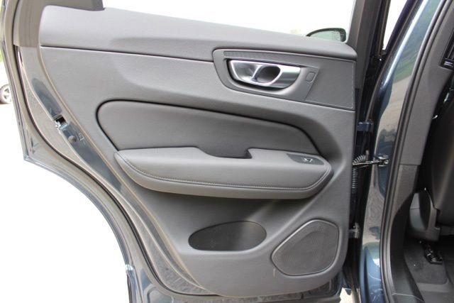 New 2026 Volvo XC60 B5 Core w/ Protection Package Premier AWD/4WD image 21