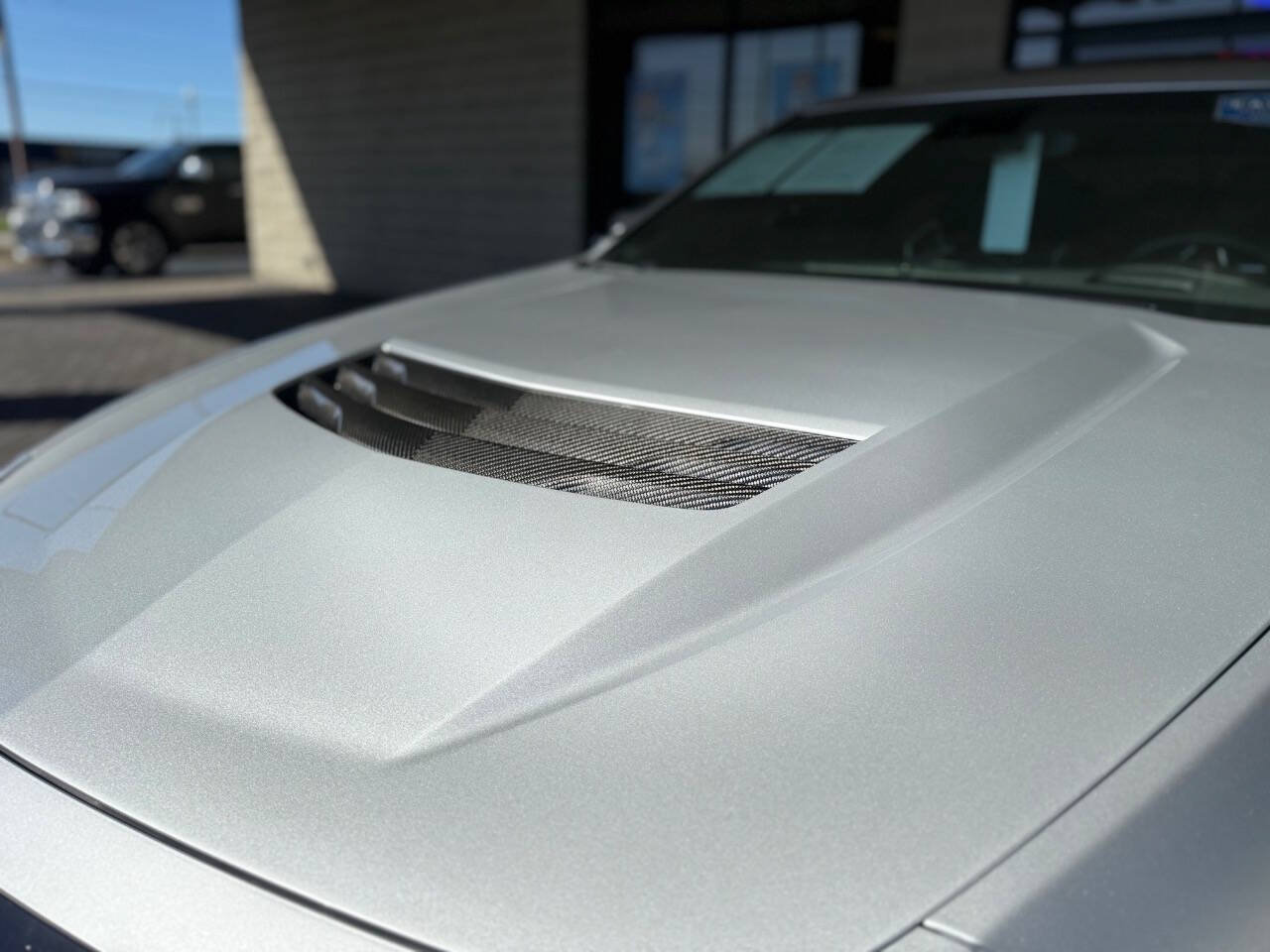 Used 2016 Cadillac CTS V w/ Luxury Package RWD image 28
