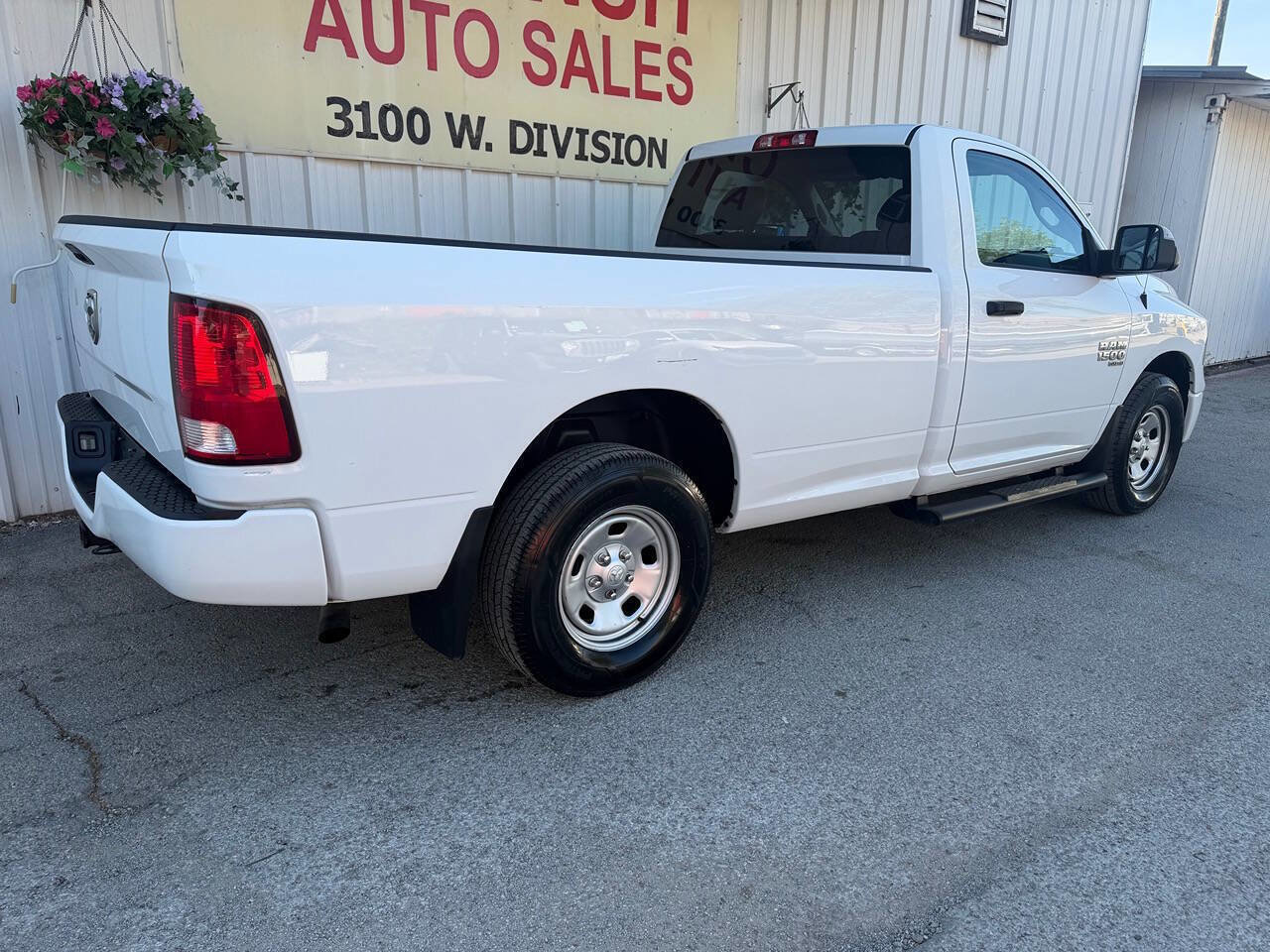 Used 2019 RAM 1500 Tradesman w/ Power & Remote Entry Group image 9