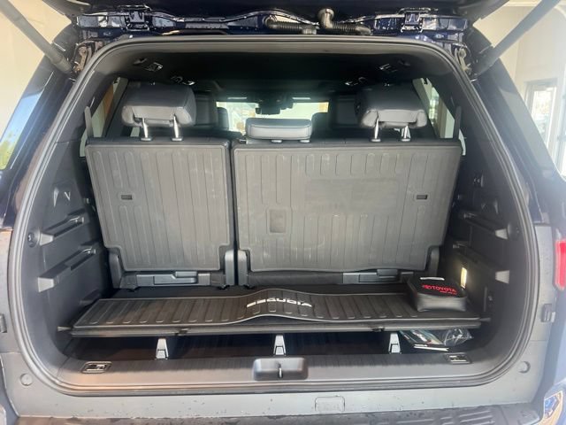 New 2026 Toyota Sequoia Platinum w/ TRD Off-Road Package AWD/4WD image 31