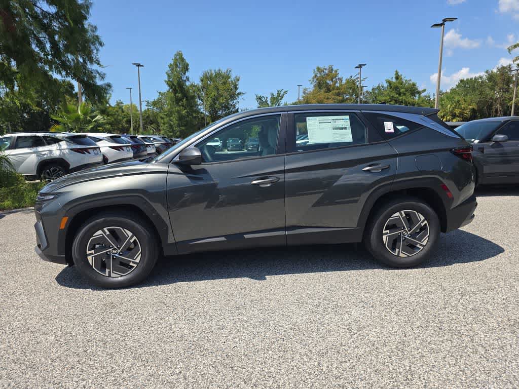 New 2026 Hyundai Tucson Blue SE FWD image 3