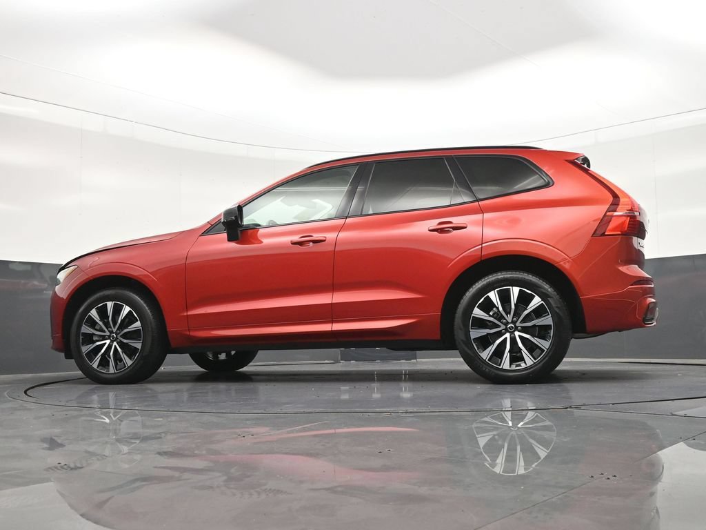 Certified 2024 Volvo XC60 B5 Core AWD/4WD image 26