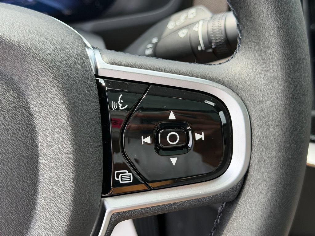 New 2026 Volvo XC90 B6 Ultra w/ Protection Package Premier AWD/4WD image 19